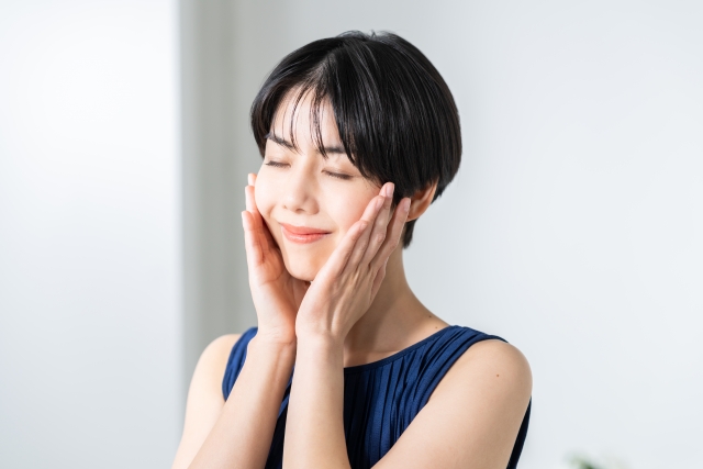 化粧水と乳液の違いとは