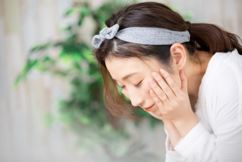 化粧水で洗顔はできる？