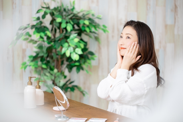化粧水がしみる原因とは？正しいスキンケア方法を徹底解説