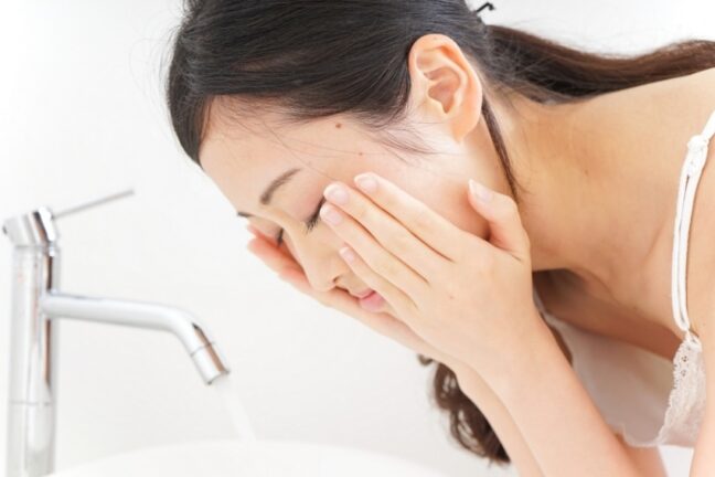 あなたの洗顔、やりすぎかも？NG習慣と美肌のための洗い方
